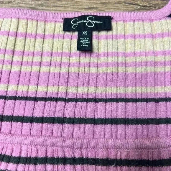 Jessica Simpson Women's Short Sleeve Square Neck Fiona Striped Ribbed-Knit Top - Picture 3 of 6